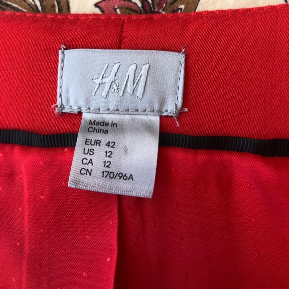 Stylish Red Dress - Picture 2 of 8